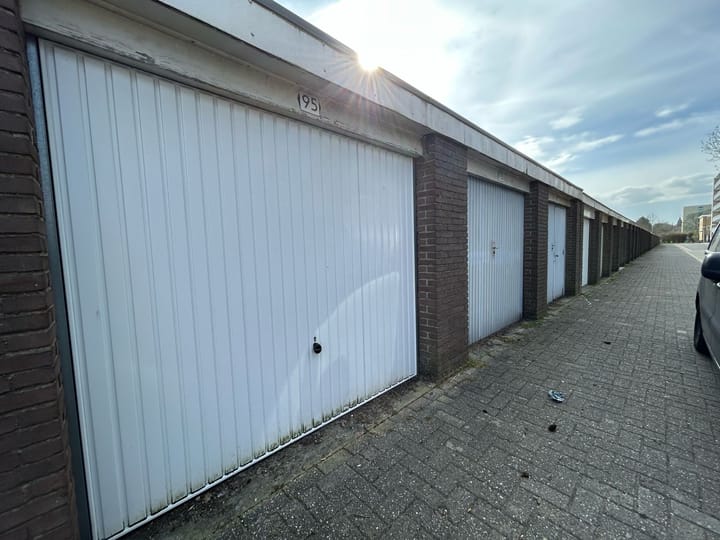 Foto 2 van Van Loonlaan 95