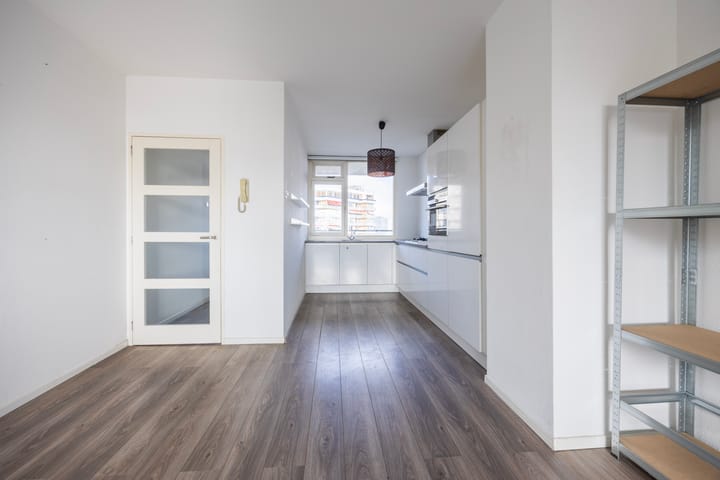 Photo 6 of Jan Luykenlaan 312