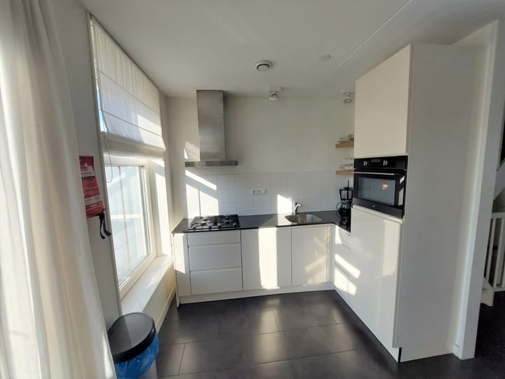 Photo 8 of Zeedijk 2-160