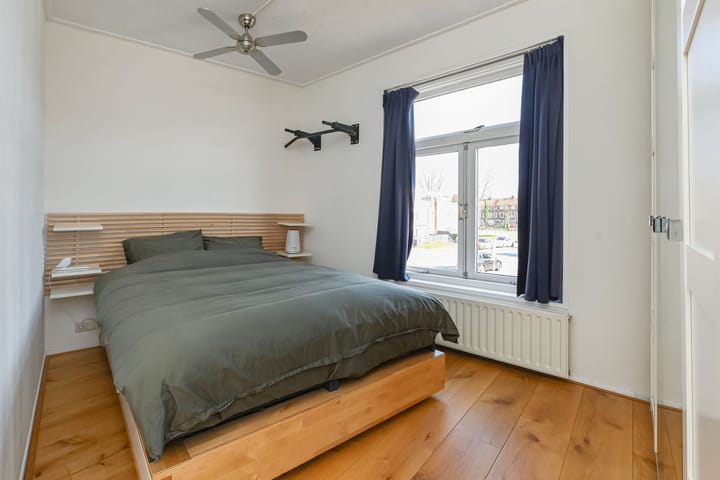 Foto 31 van De Genestetstraat 37