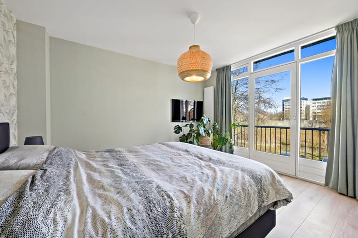 Foto 19 van De Ruyterstraat 13