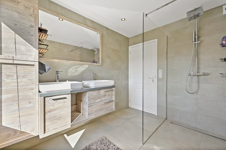 Foto 25 van De Ruyterstraat 13