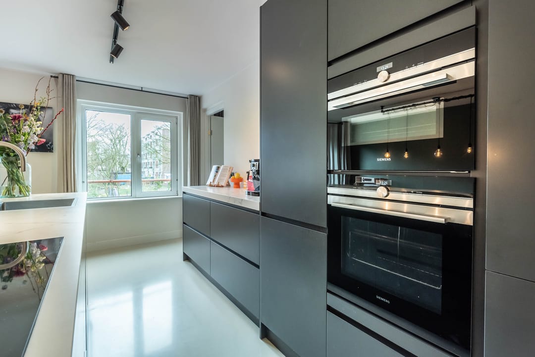 Photo 16 of Houtrijkstraat 80