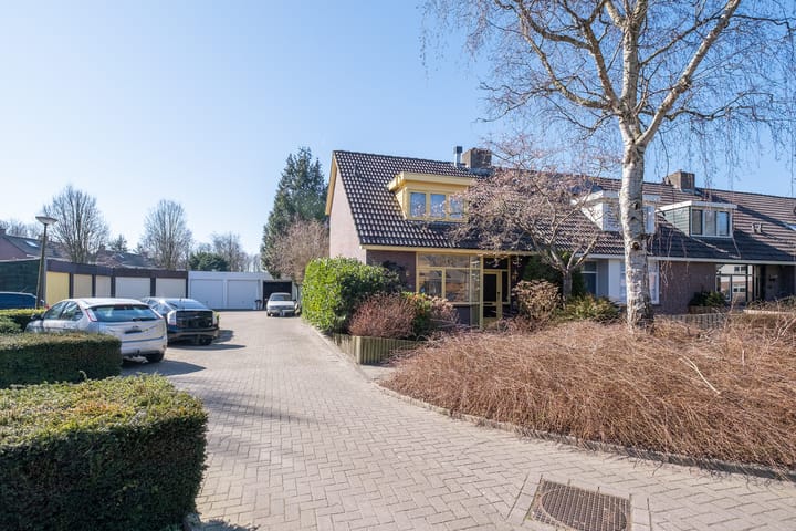 Photo 2 of Beukenlaan 54