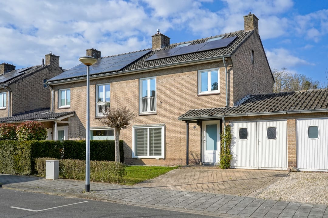 Foto 1 van Trianonstraat 12