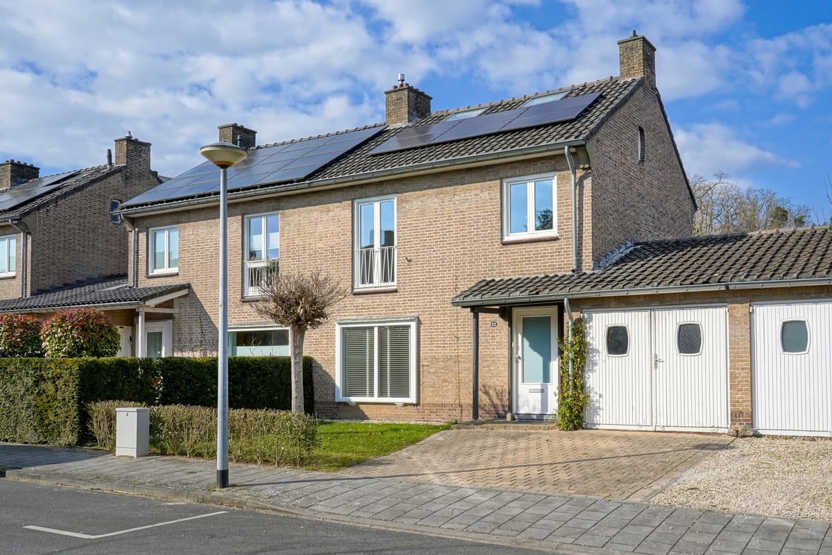 Foto 1 van Trianonstraat 12