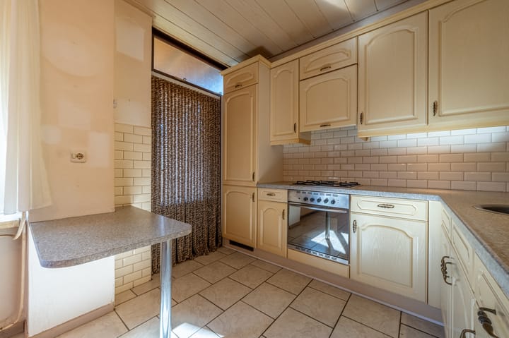 Foto 12 van Larixplantsoen 27