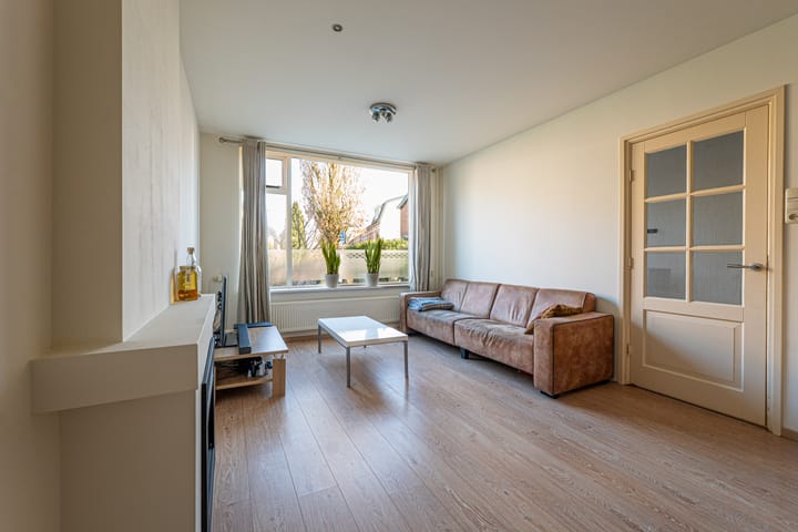 Photo 6 of Azaleastraat 11