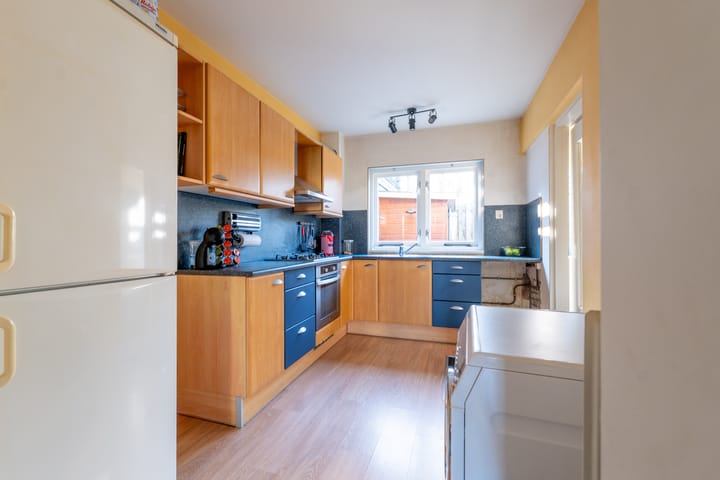 Photo 11 of Azaleastraat 11