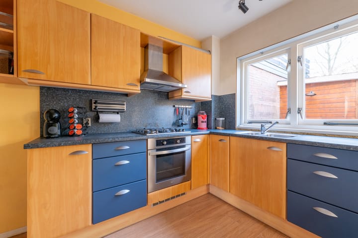 Photo 13 of Azaleastraat 11