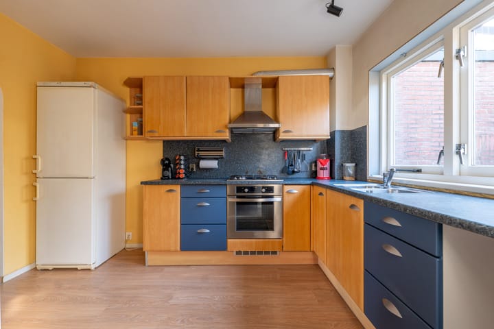 Photo 14 of Azaleastraat 11