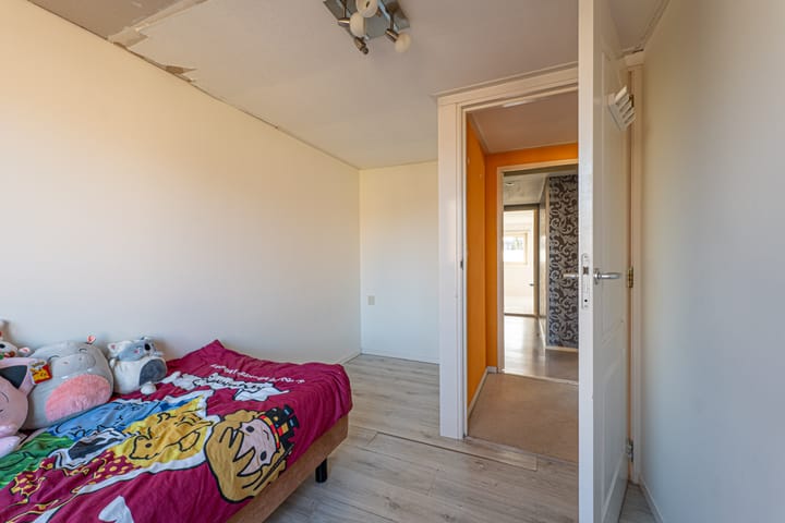 Photo 25 of Azaleastraat 11