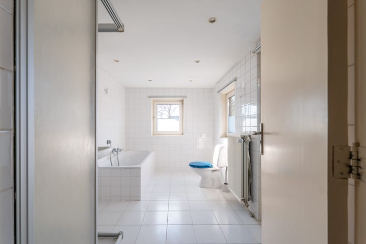 Photo 31 of Azaleastraat 11