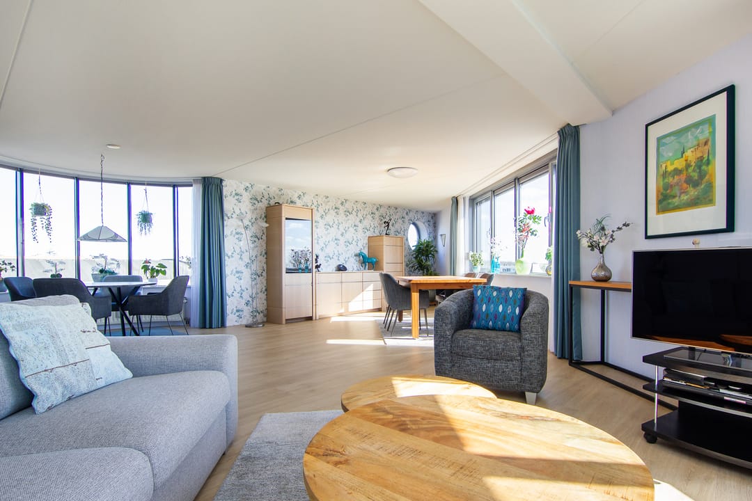 Foto 7 van Maan Bastion 460