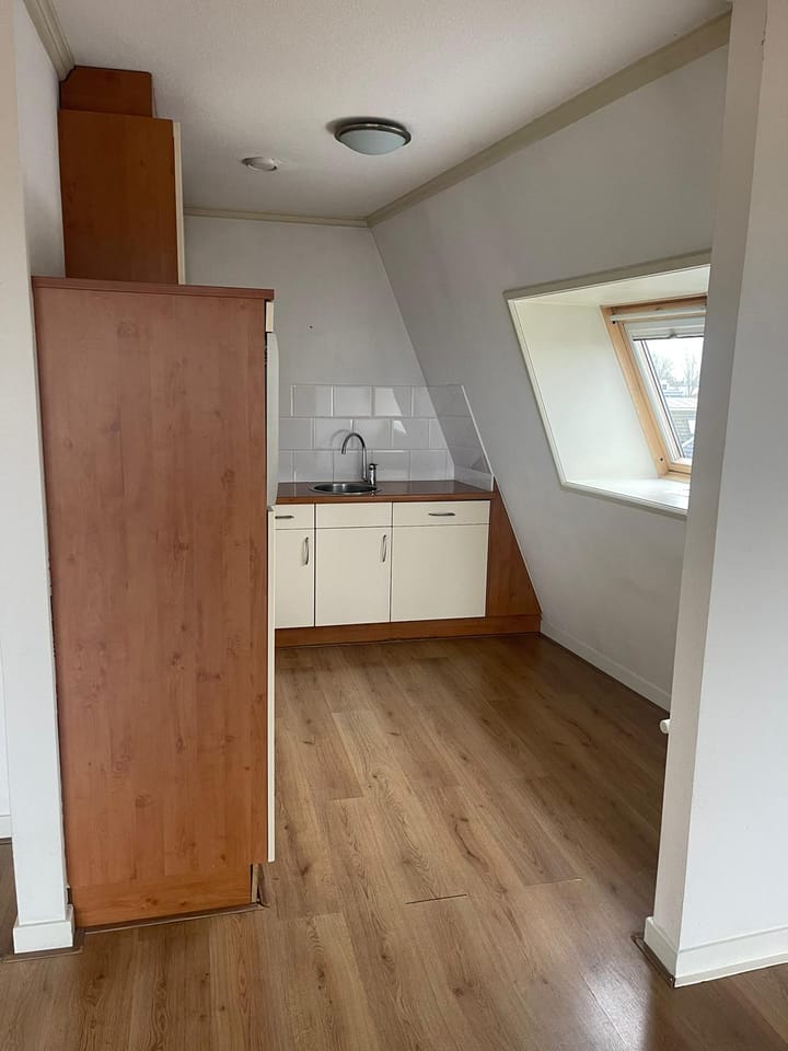 Photo 5 of Voorstraat 74-L