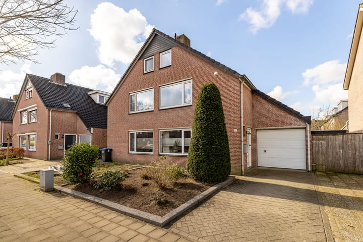 Photo 1 of Burgemeester Kievitslaan 15