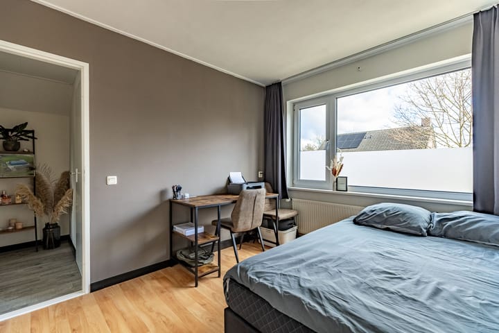 Photo 33 of Burgemeester Kievitslaan 15