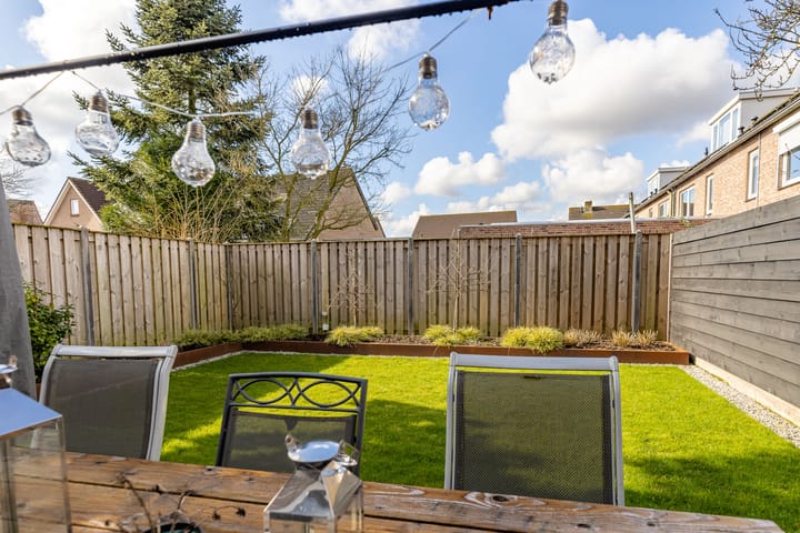 Photo 50 of Burgemeester Kievitslaan 15