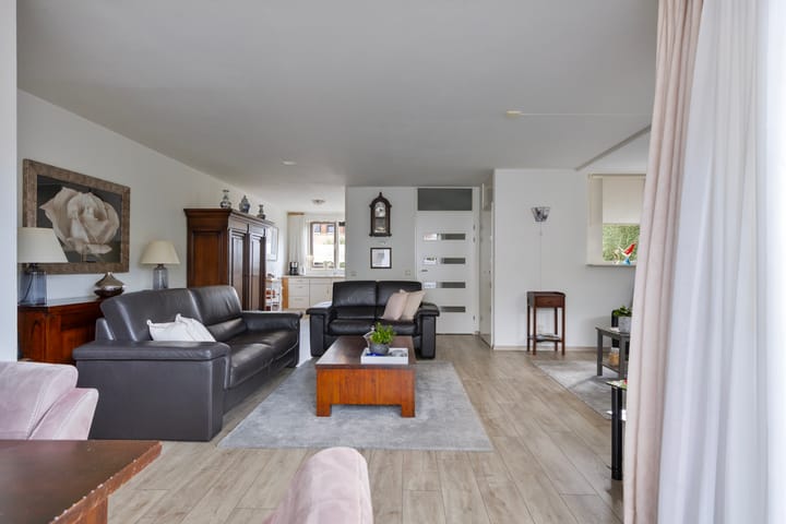 Photo 14 of Meerkoet 36