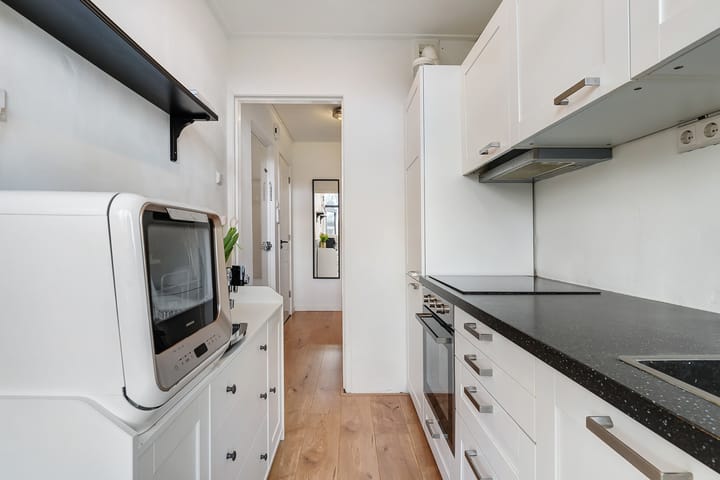 Photo 18 of Ruusbroecstraat 94