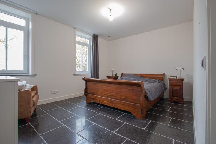 Photo 10 of Hollander 9