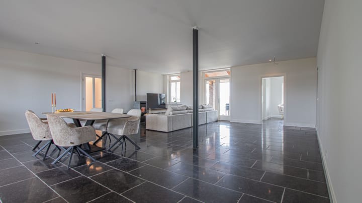 Photo 13 of Hollander 9