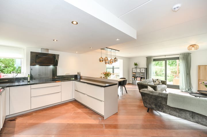 Foto 7 van Breitnerhof 20