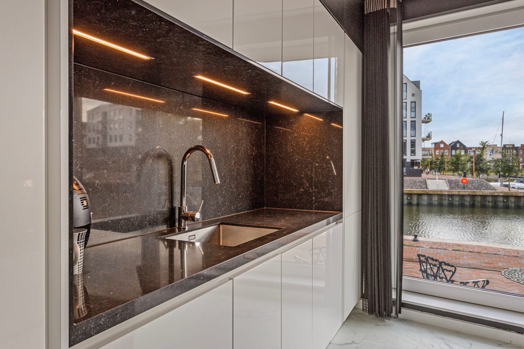 Foto 8 van Veerkade 338