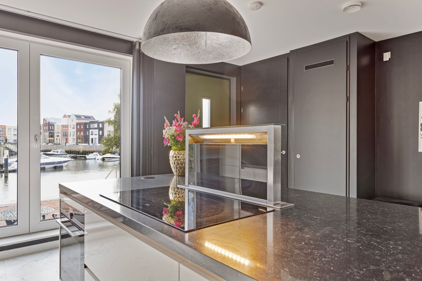 Foto 10 van Veerkade 338