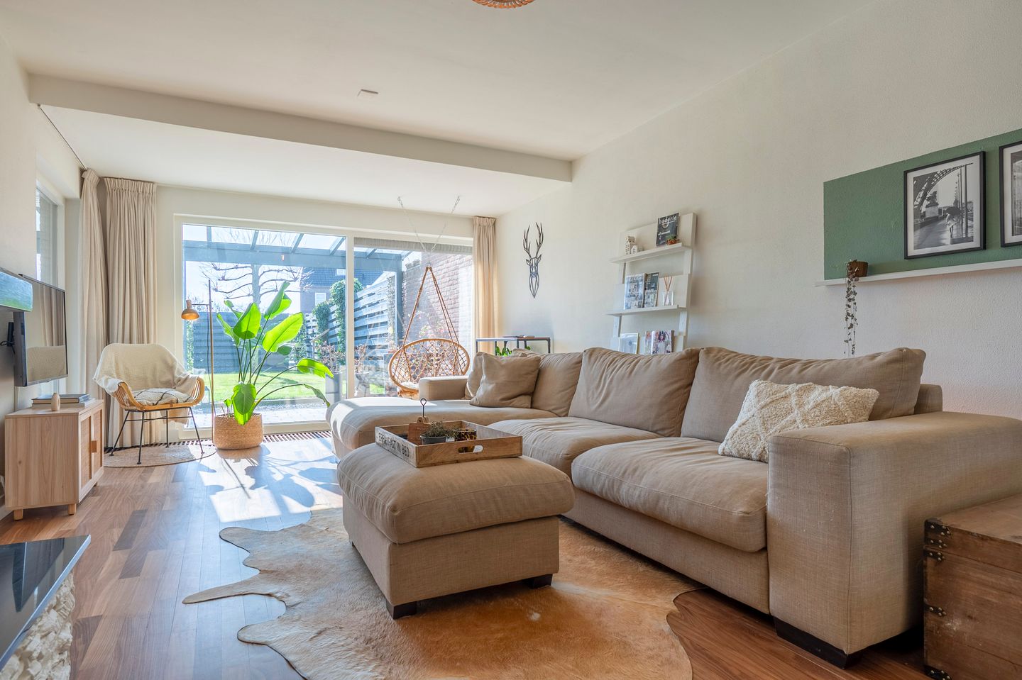 Foto 4 van Burgemeester Van Laarstraat 19