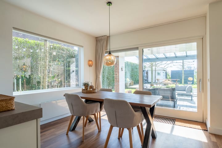 Foto 10 van Burgemeester Van Laarstraat 19