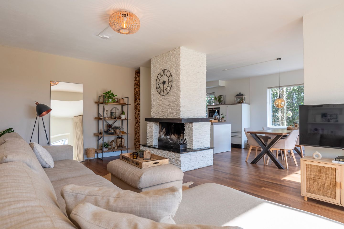 Foto 5 van Burgemeester Van Laarstraat 19