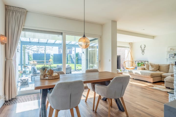 Foto 9 van Burgemeester Van Laarstraat 19