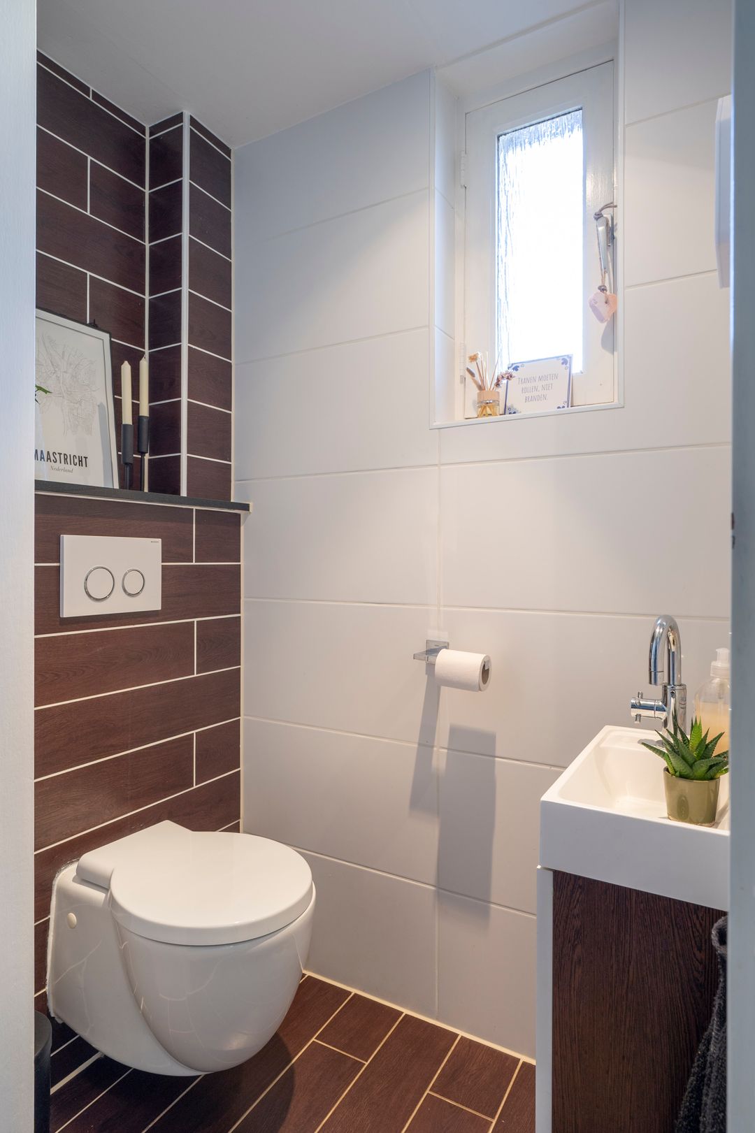 Foto 16 van Burgemeester Van Laarstraat 19