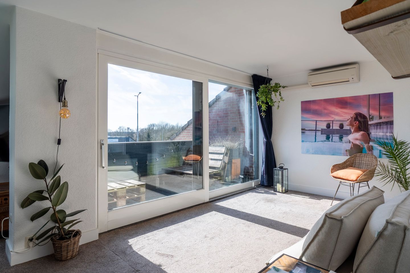 Foto 20 van Burgemeester Van Laarstraat 19