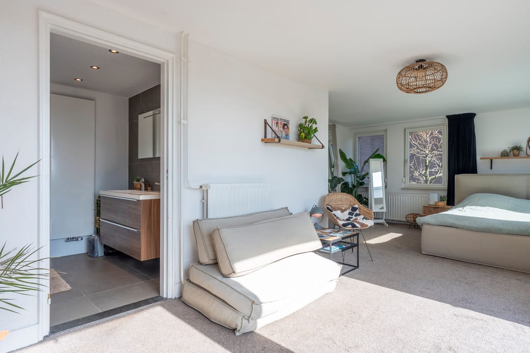 Foto 23 van Burgemeester Van Laarstraat 19