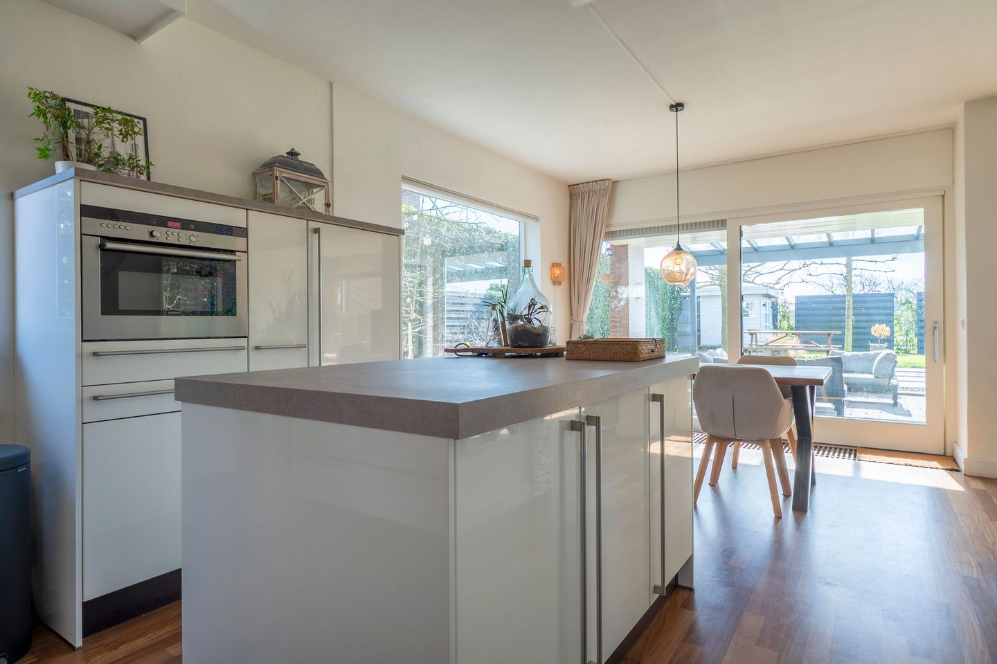 Foto 14 van Burgemeester Van Laarstraat 19