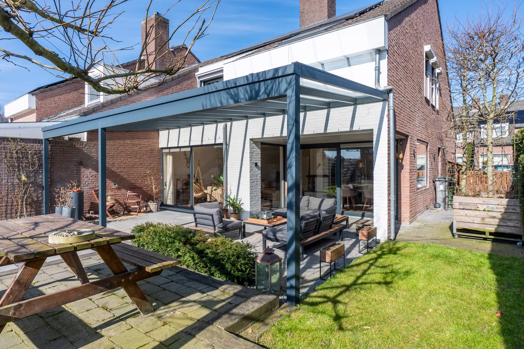 Foto 41 van Burgemeester Van Laarstraat 19