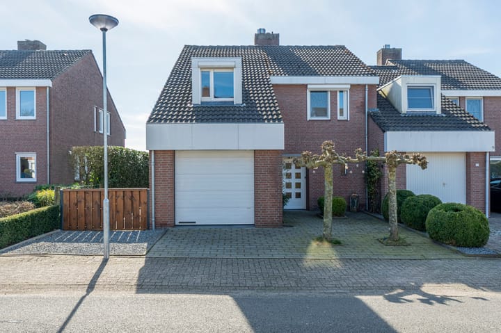 Foto 44 van Burgemeester Van Laarstraat 19