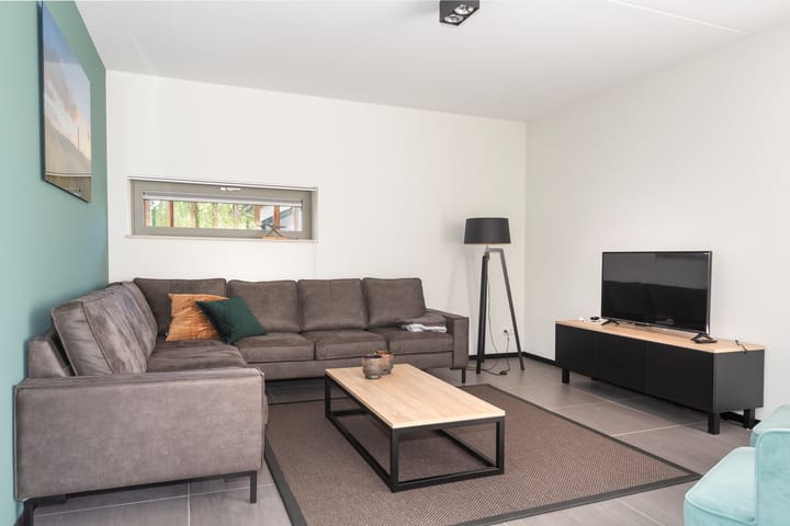 Photo 10 of Ridderstee 203