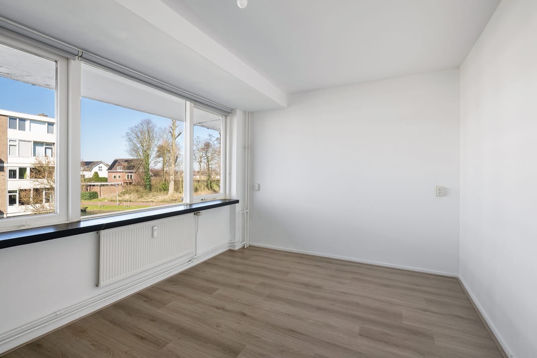 Photo 16 of Ir Lelystraat 12