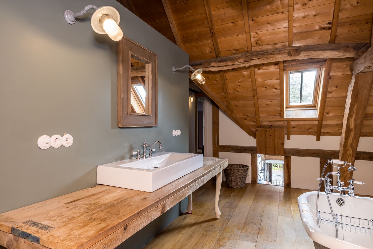 Foto 34 van Esschenderweg 1