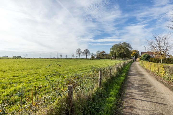 Foto 87 van Esschenderweg 1