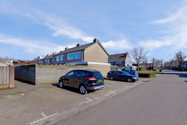 Photo 44 of Gerstakker 1