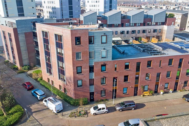 View photo of Oosterlaanstraat 1