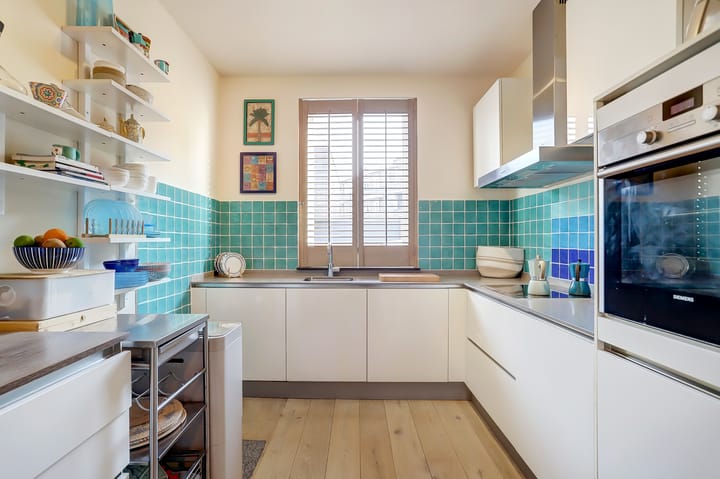 Photo 16 of Oosterlaanstraat 1