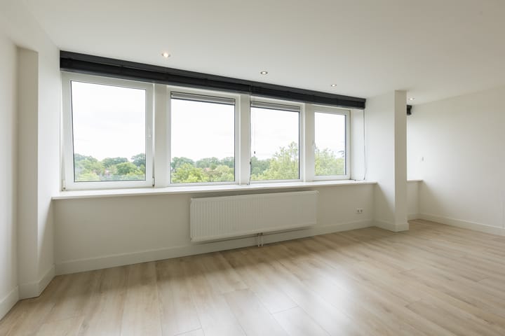 Photo 4 of Burgemeester Verwielstraat 2-C07