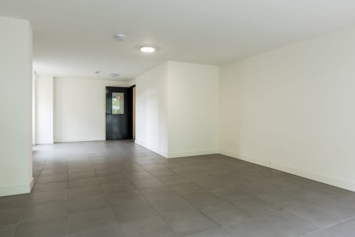 Photo 14 of Burgemeester Verwielstraat 2-C07