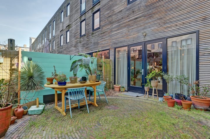 Photo 32 of Oosterlaanstraat 1