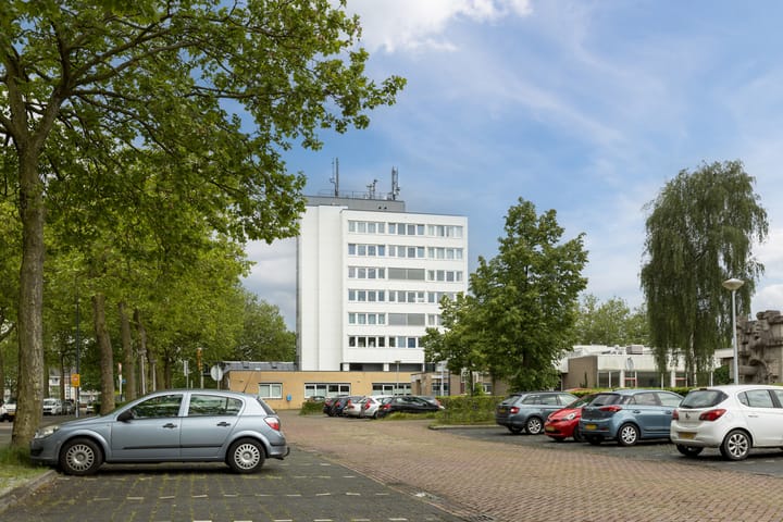 Photo 20 of Burgemeester Verwielstraat 2-C07